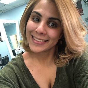 Meet your Posher, Elisa